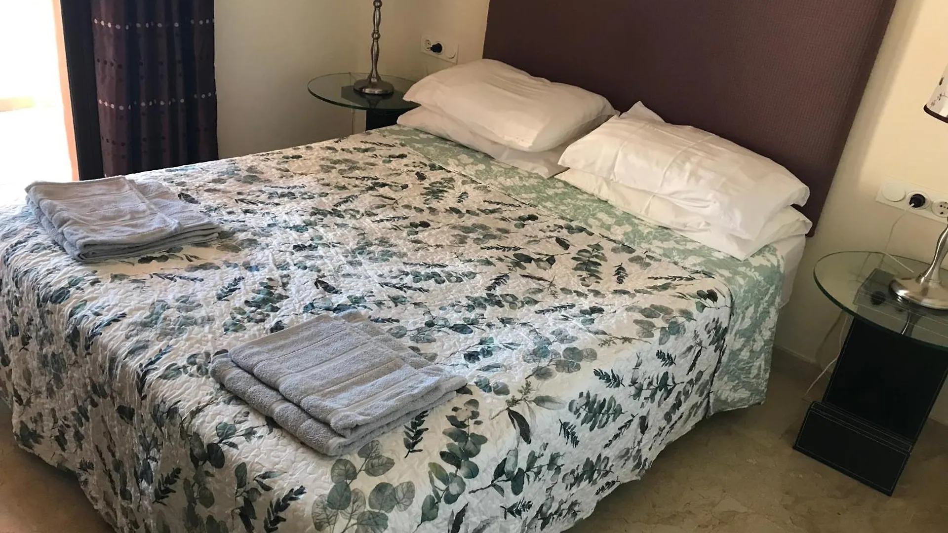 3 Bedroom Apartment, Duquesa, Spain San Luis de Sabinillas Spain