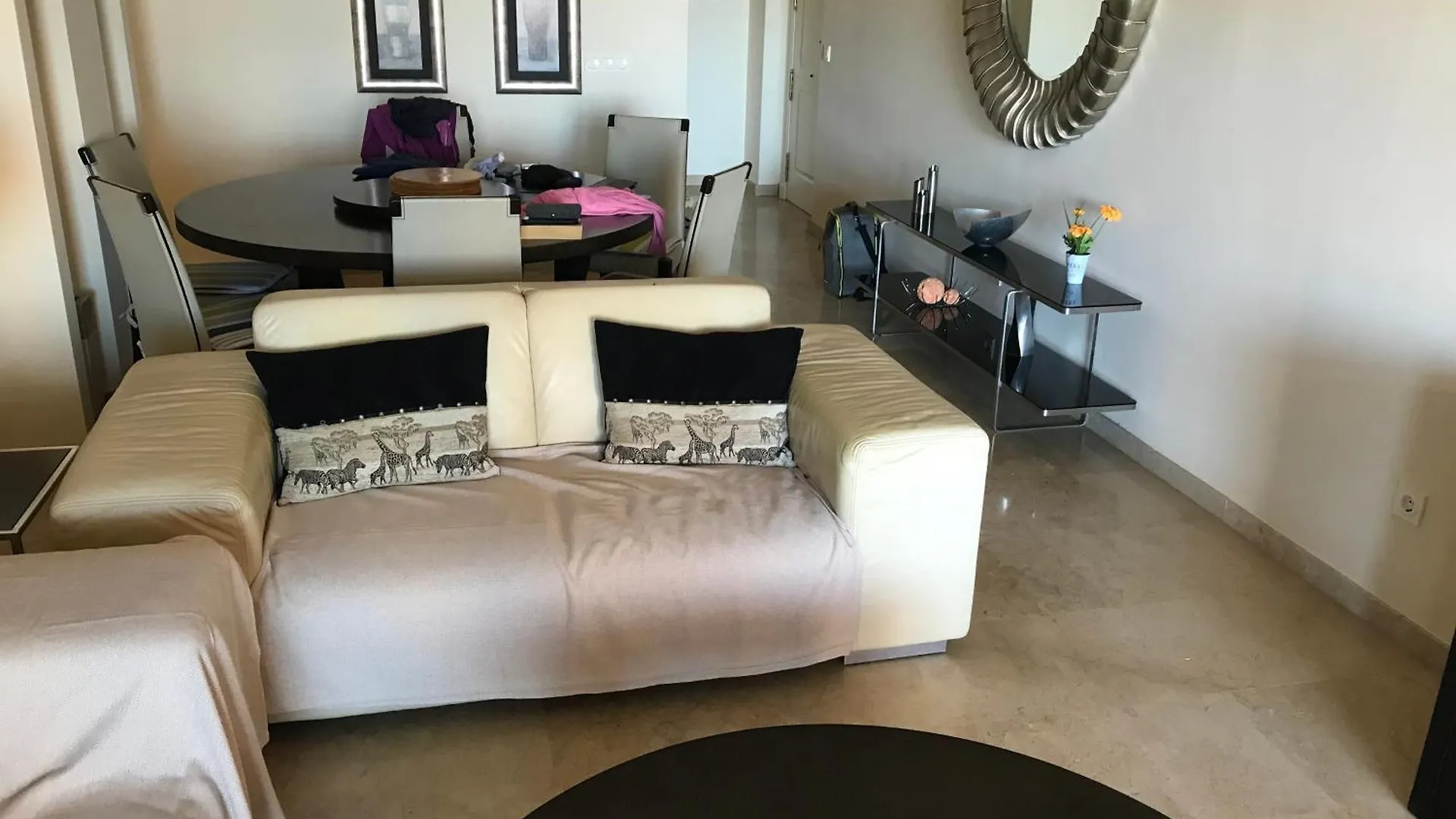 3 Bedroom Apartment, Duquesa, Spain San Luis de Sabinillas Lägenhet